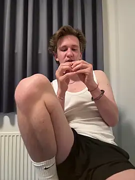 your_boy_NL webcam