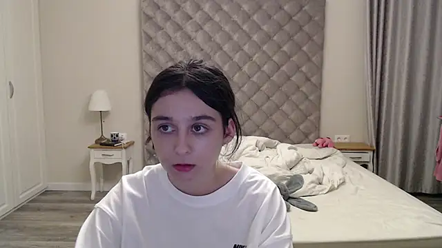 cute_lilia webcam