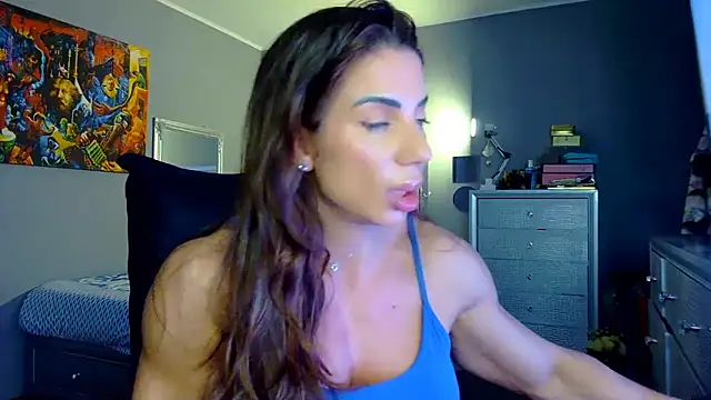 Alesyamuscledoll@xh webcam