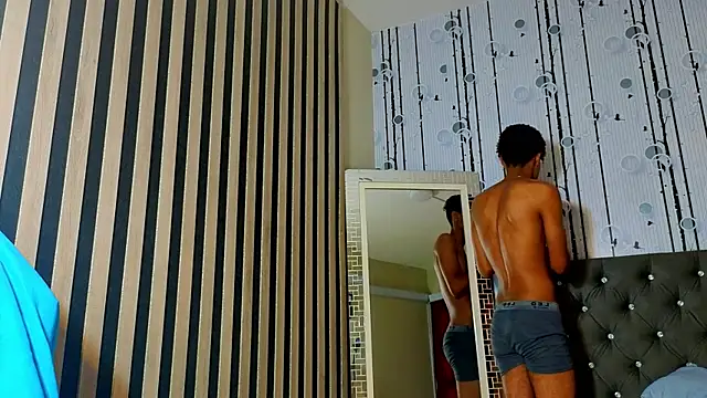 Alex_Bloom webcam