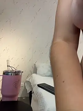 ava_blue webcam