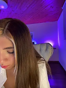 isabella18_pink - Isabella18_pink's free webcam - UK Sex Cams