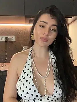 Evelyn___Sweet