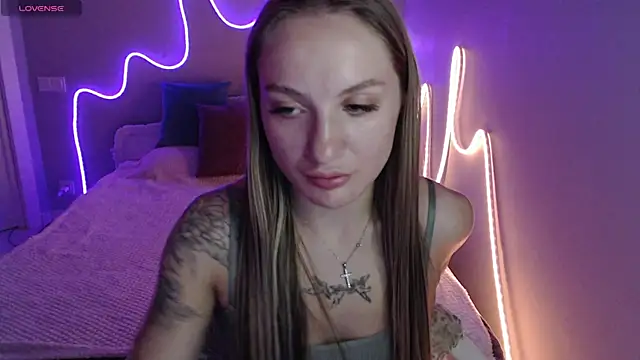 mirrramisss - MirrraMisss's free webcam - UK Sex Cams