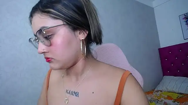 kathe-mills235 webcam