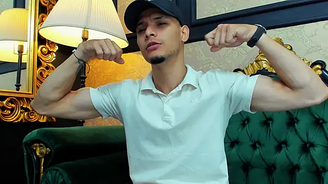 alessandrokiing - AlessandroKiing's free webcam - UK Sex Cams