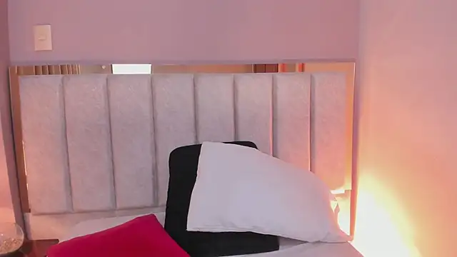 AnnaBroooks webcam