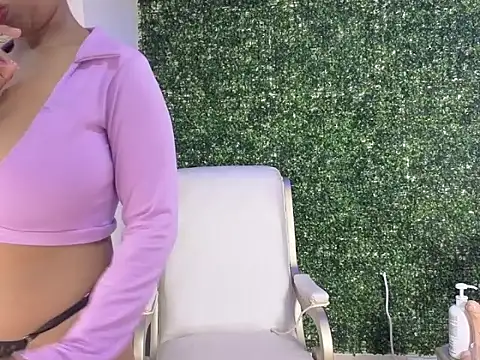 Katy_love222 webcam