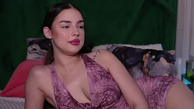 scarletcolesx - ScarletColesX's free webcam - UK Sex Cams