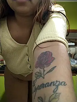 sasha_hot98 webcam