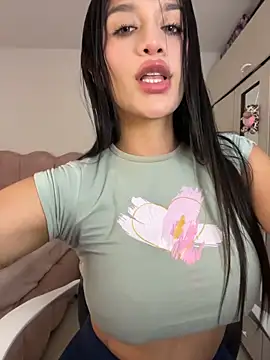 Emmily_19 webcam
