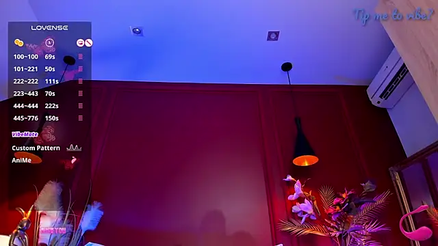 Mayzzie live sex cam