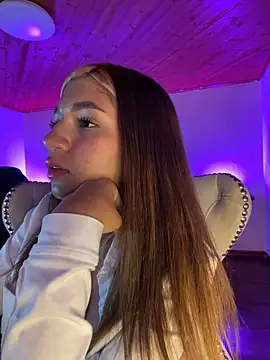 Isabella18_pink webcam