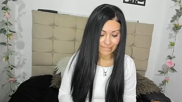 Tania_mature live cam