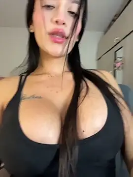 Emmily_19 webcam