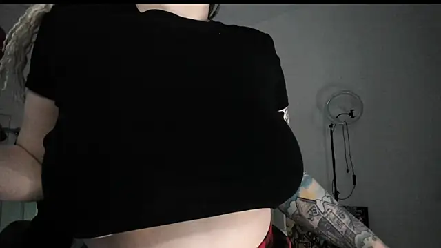 HoneySallyMoore webcam