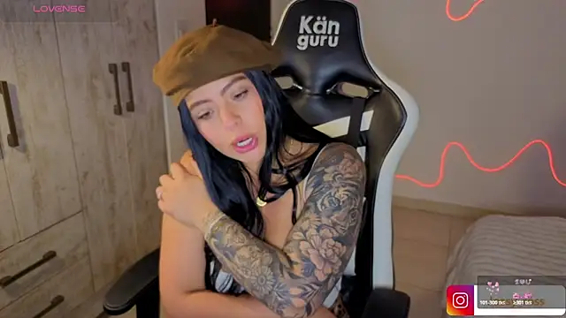Victoryyy_ webcam