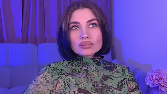 AdrianaToress webcam