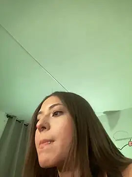 PrettyAmber webcam