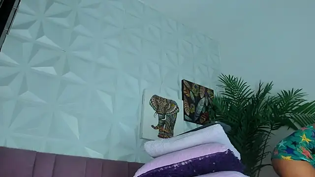 Hellen_Sky live sex cam