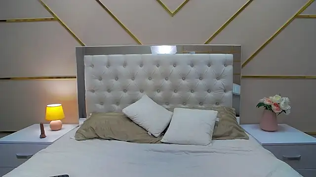BeatriceAddams webcam