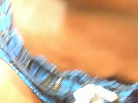 AmazingDarkDoll webcam