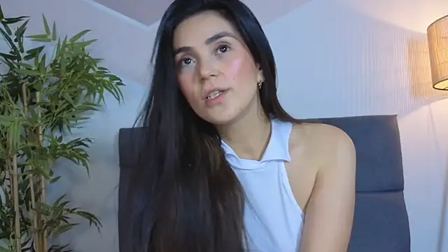 liorasterling - Liorasterling's free webcam - UK Sex Cams
