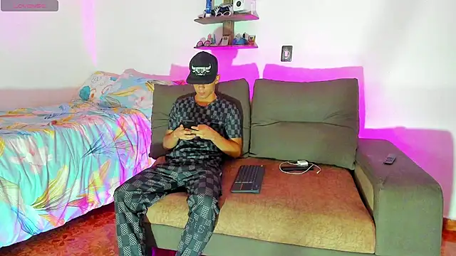 Teo_Rave webcam