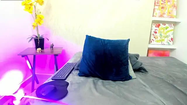 ChloeSmith9 webcam