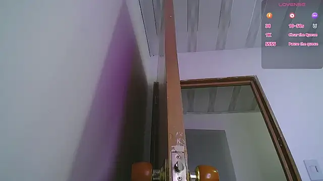 mia_gyutarouwu webcam