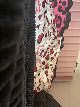LolaLooney webcam