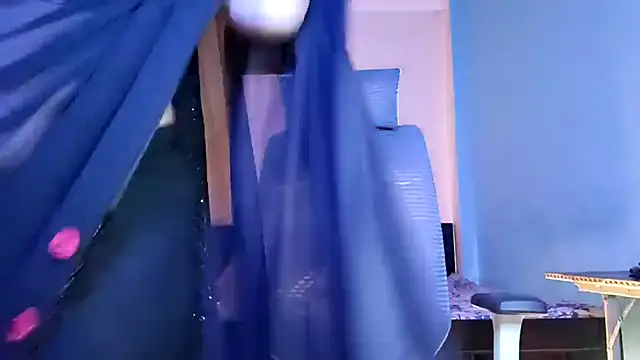 yourdesi_laila_ - YourDesi_Laila_'s free webcam - UK Sex Cams