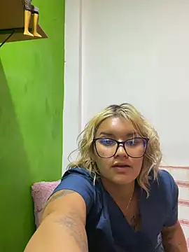 valilurose0427 live cam