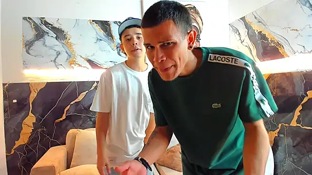 Houseofwarrios webcam