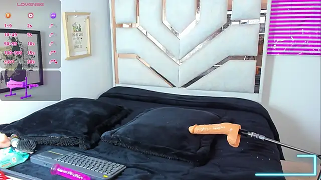 Astarotth__ webcam