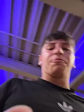 ARON_LUXX