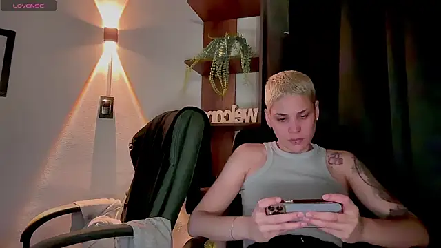 MarcellaGriffin live sex cam