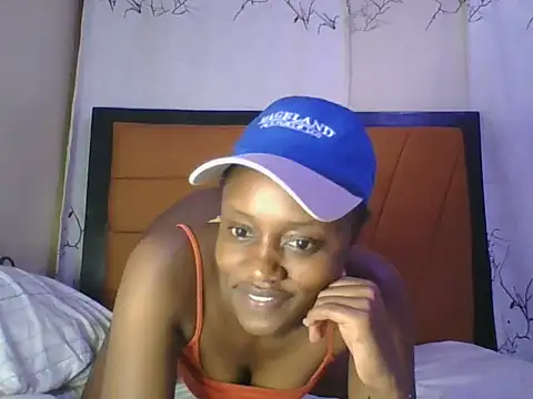 Ellaa_doll webcam