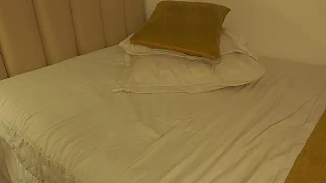 JulietteDee webcam