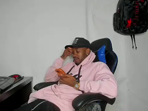 Kofi_exotic_2 webcam