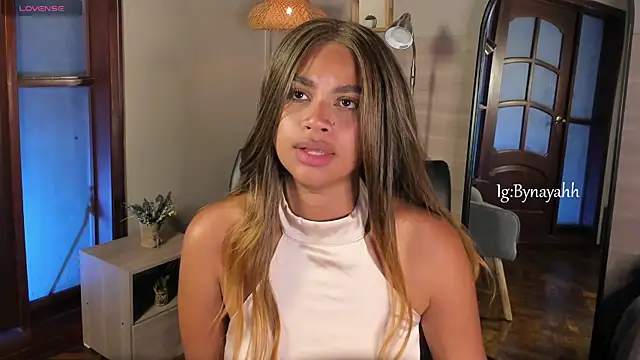 nayah__ webcam