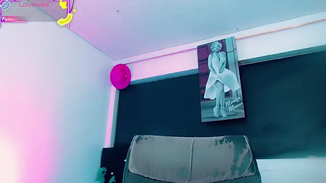 Kendall_hornyy webcam