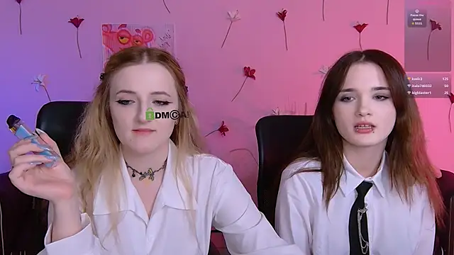 liana_kisses webcam