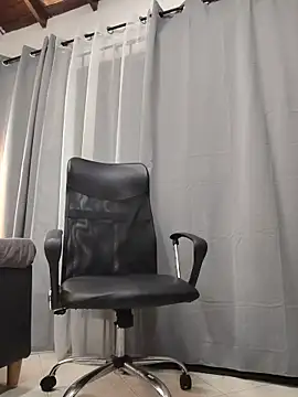 Oliver_bigblack_cock webcam