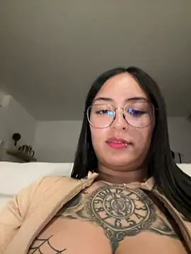 Rae_Lil_White webcam
