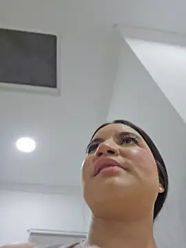 Pretty_Julieta webcam