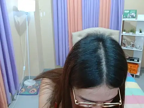 XxTsUncutAskaxX webcam