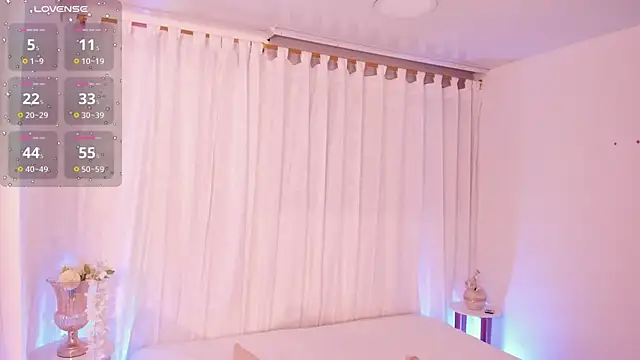 manyaa_ webcam