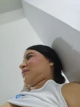 Pretty_Julieta webcam