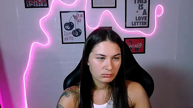 AlisaFrost live cam